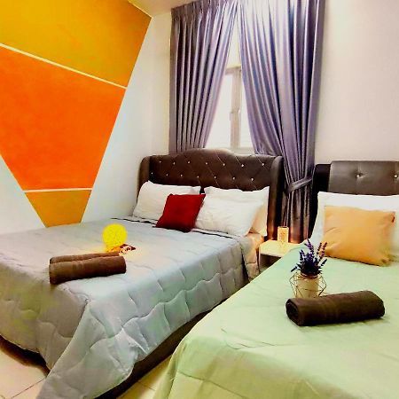 Alanis Residence 7 Pax @ Sepang Klia Kota Warisan Екстериор снимка