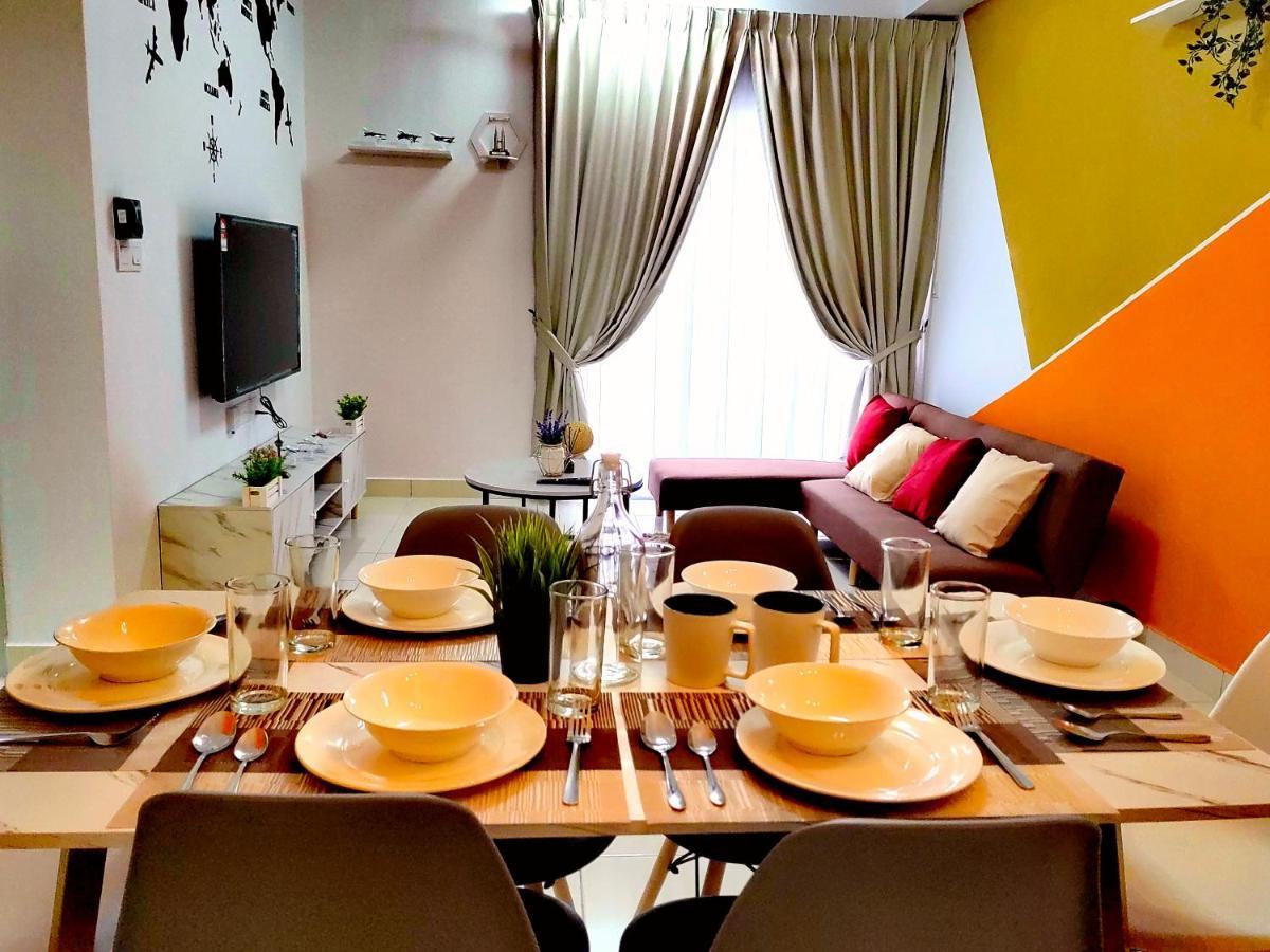 Alanis Residence 7 Pax @ Sepang Klia Kota Warisan Екстериор снимка