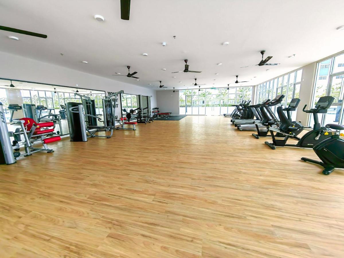 Alanis Residence 7 Pax @ Sepang Klia Kota Warisan Екстериор снимка