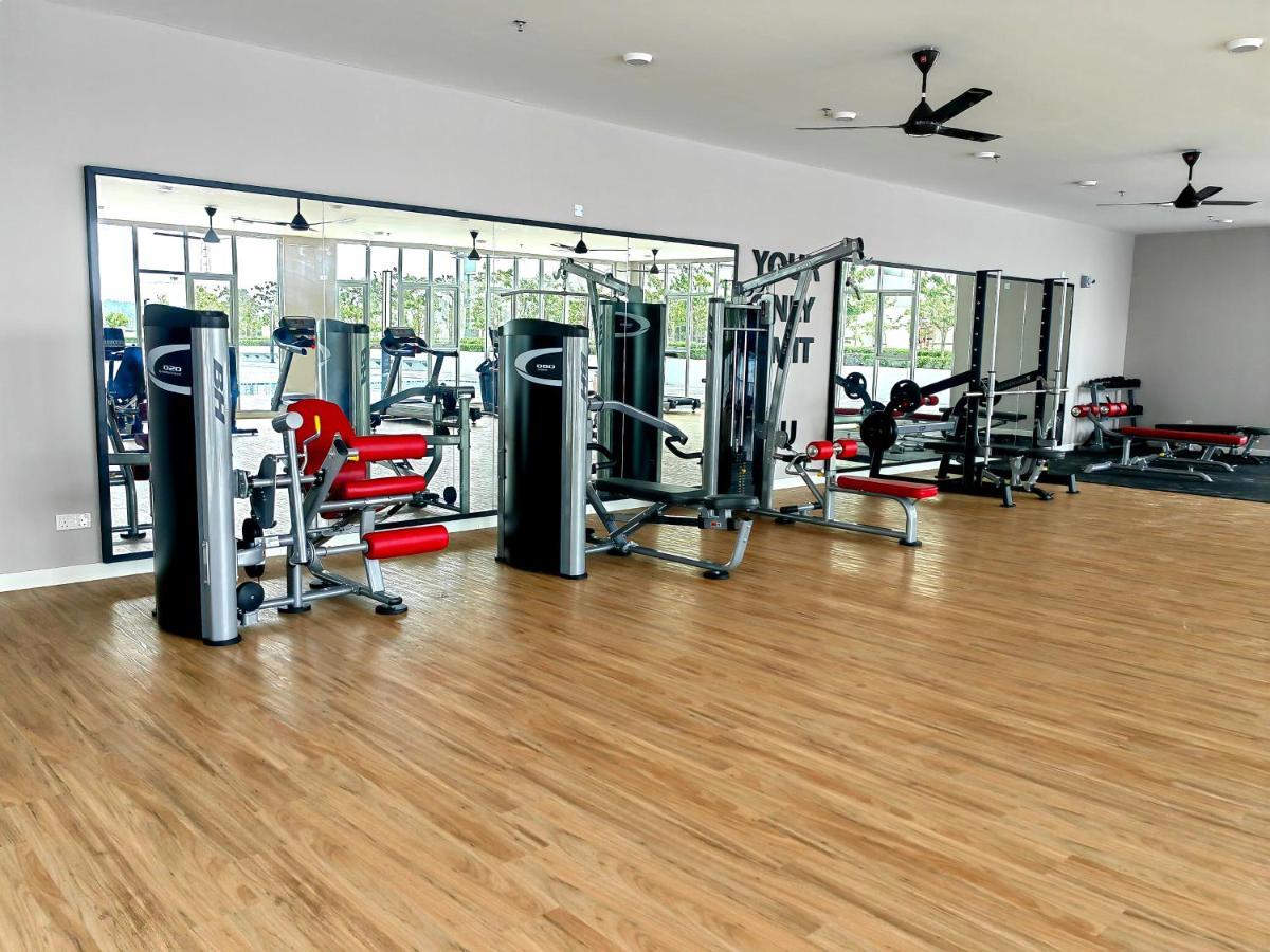Alanis Residence 7 Pax @ Sepang Klia Kota Warisan Екстериор снимка